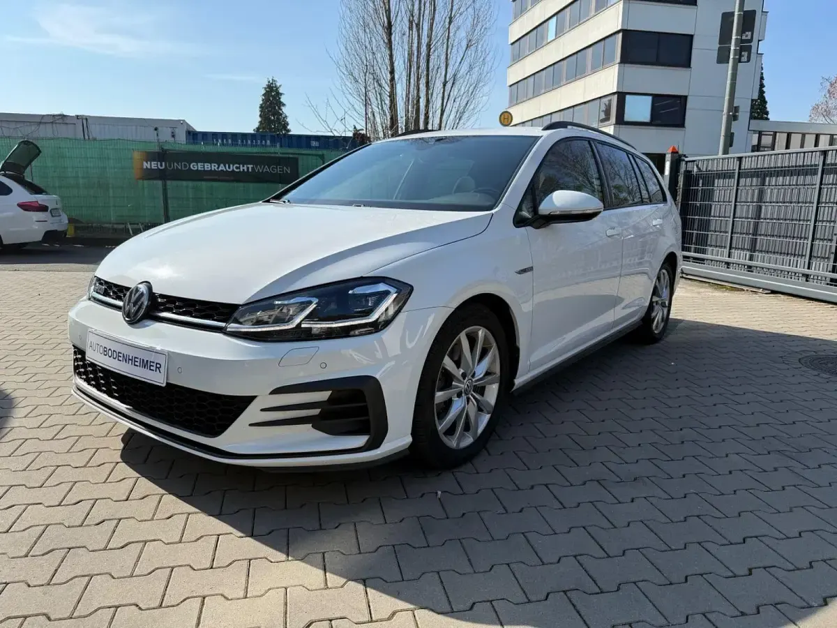 Gebraucht VW Golf VII GTD 184 PS (135 kW) 2019 Weiß Kombi