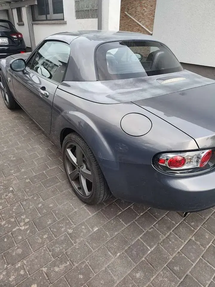 Gebraucht Mazda MX5 126 PS (92 kW) 2008 Grau Cabrio