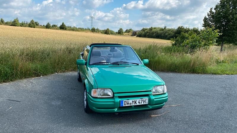 Gebraucht Ford Escort Cabriolet 75 PS (55 kW) 1989 Grün Cabrio