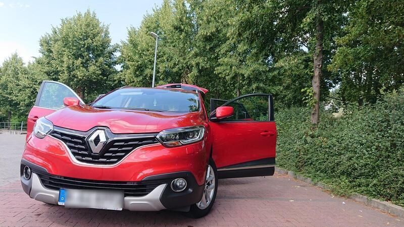 Rot Gebraucht 2015 Renault Kadjar SUV | 11.000 € - Bild 1/4