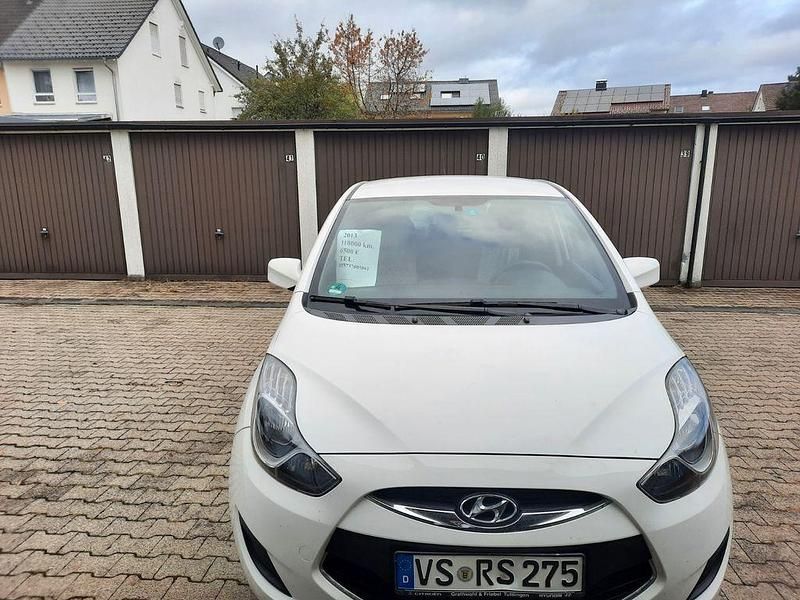 Gebraucht Hyundai ix20 Edition 90 PS (66 kW) 2013 Weiß Kleinwagen