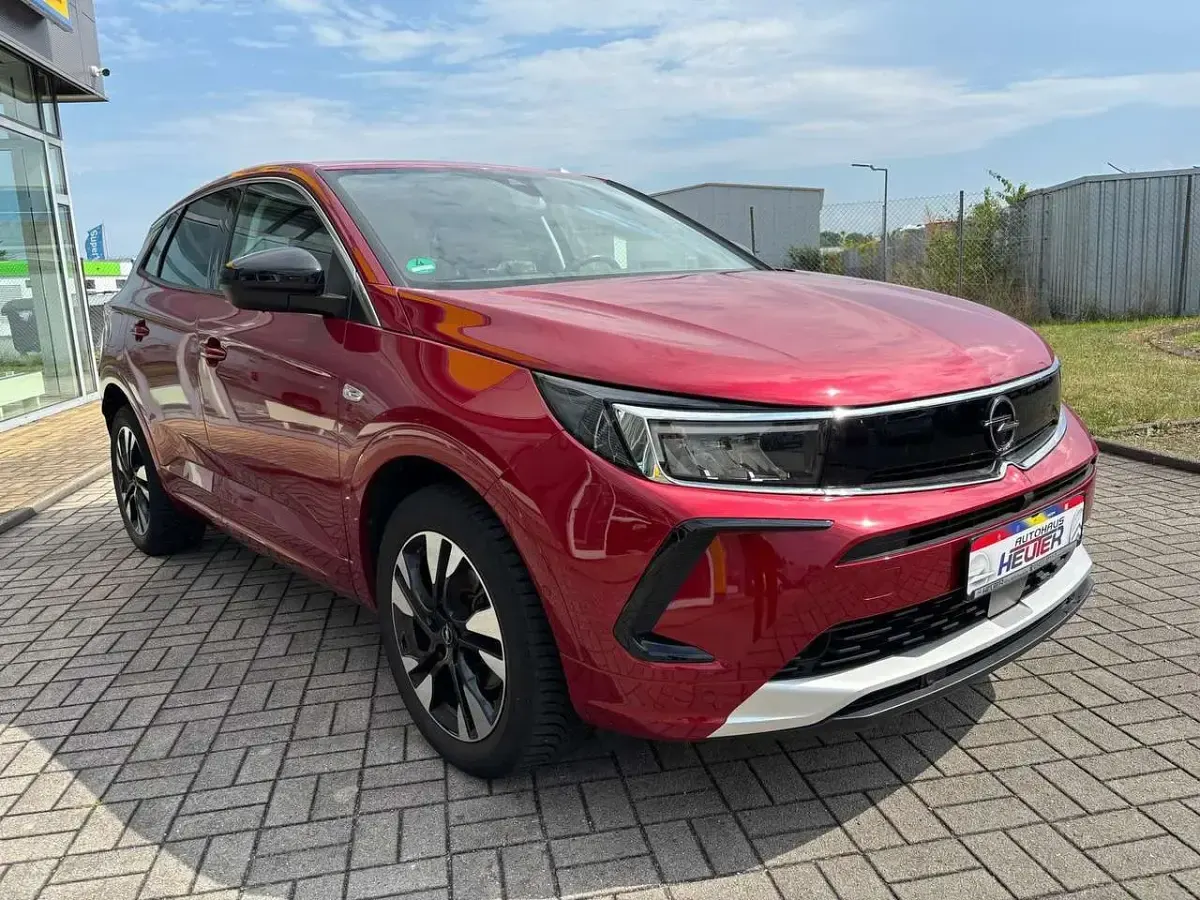 Gebraucht Opel Grandland X Elegance 131 PS (96 kW) 2023 Rot SUV