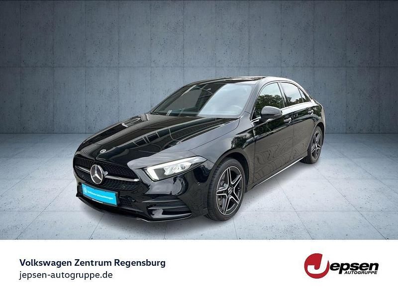 Schwarz Gebraucht 2021 Mercedes A250 Edition Limousine | 22.970 € (Fairer Preis) - Bild 1/4
