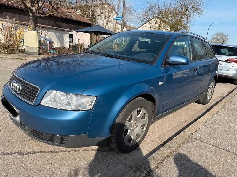 Gebraucht Audi A4 131 PS (96 kW) 2002 Blau Kombi
