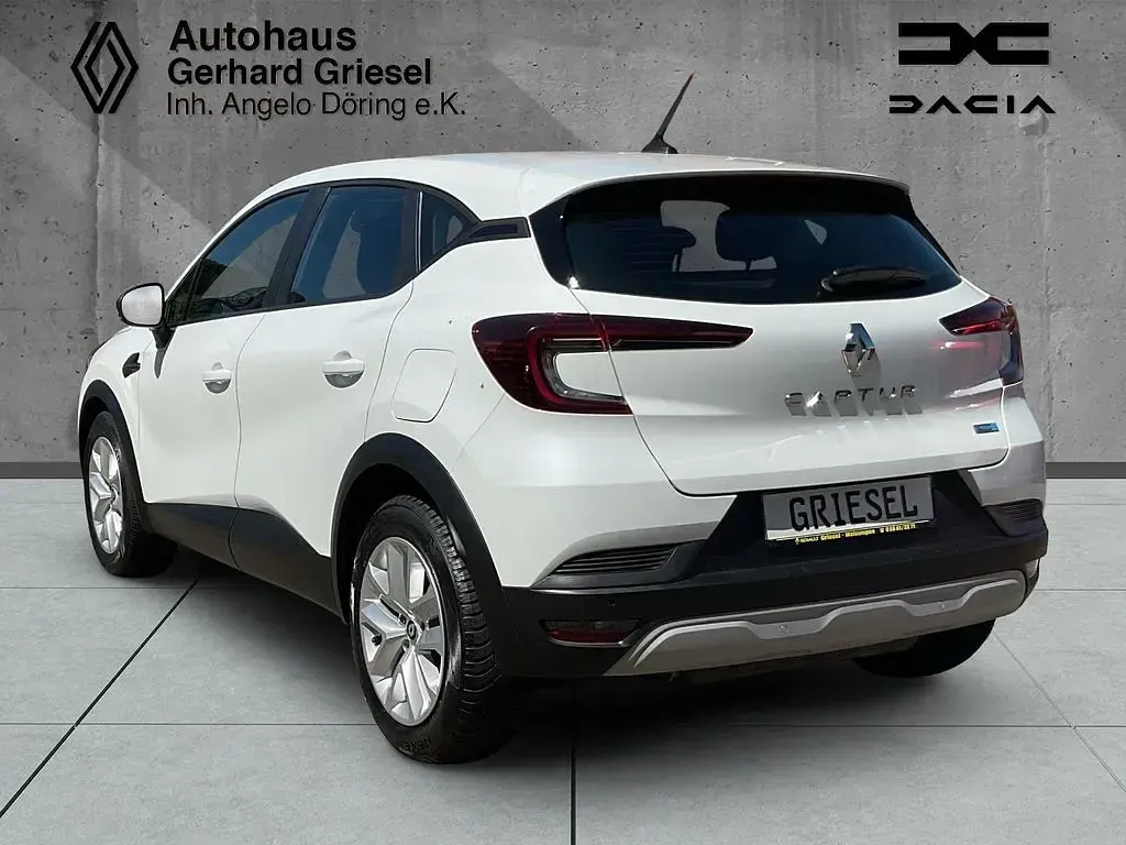 Gebraucht Renault Captur Business 158 PS (116 kW) 2022 Weiß SUV