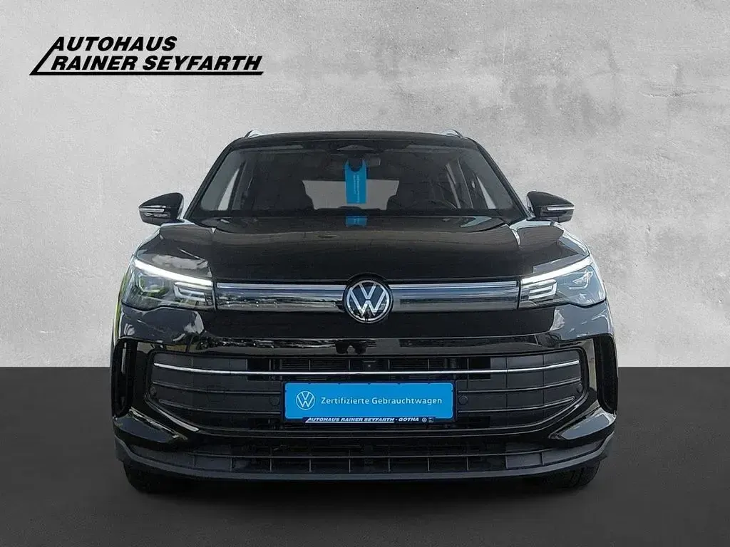 Gebraucht VW Tiguan Goal 150 PS (110 kW) 2025 Schwarz SUV