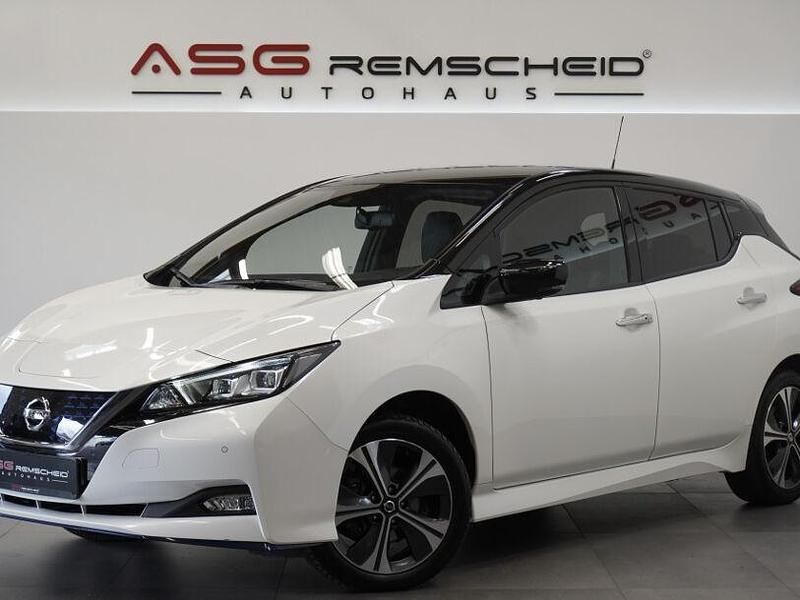 Weiß Gebraucht 2021 Nissan Leaf 360º Kleinwagen | 12.800 € (Fairer Preis) - Bild 1/3