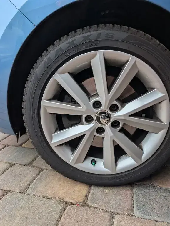 Gebraucht Skoda Rapid Joy 116 PS (85 kW) 2016 Blau Kleinwagen