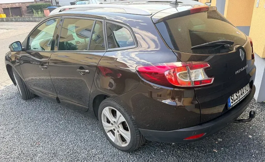 Gebraucht Renault Mégane III Bose Edition 131 PS (96 kW) 2013 Braun Limousine