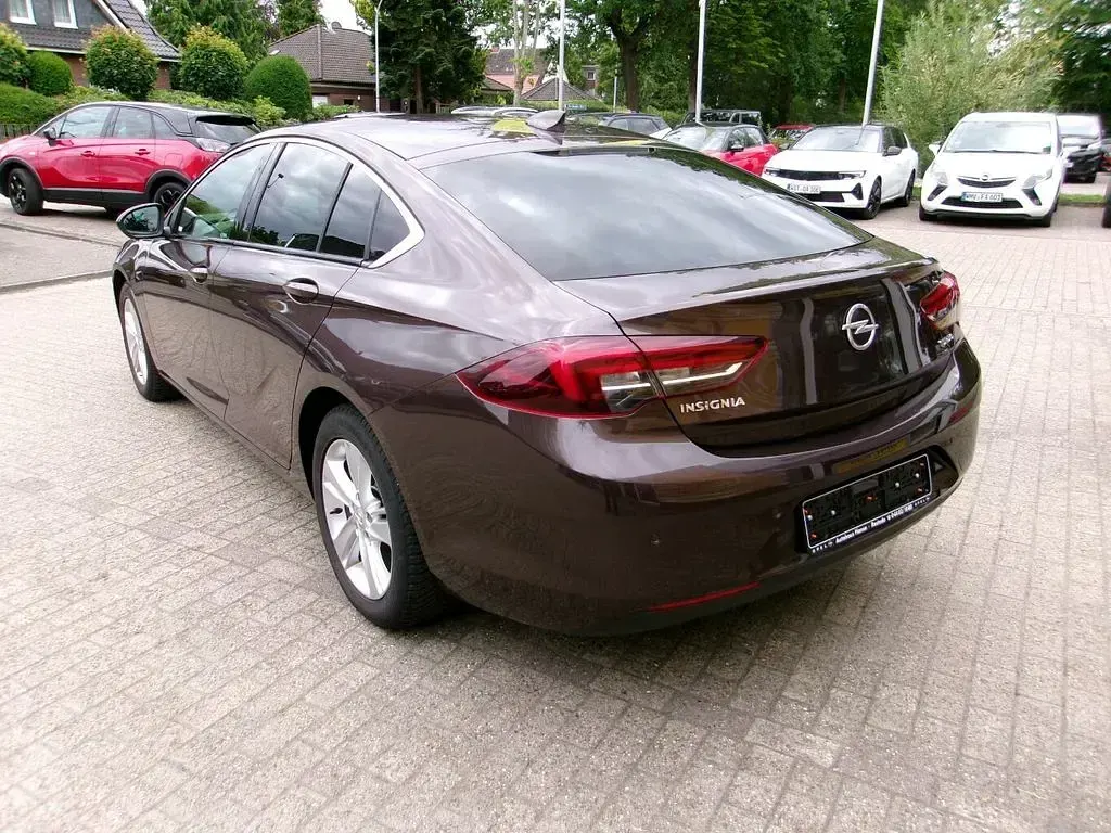 Gebraucht Opel Insignia Innovation 165 PS (121 kW) 2018 Dark caramel Limousine