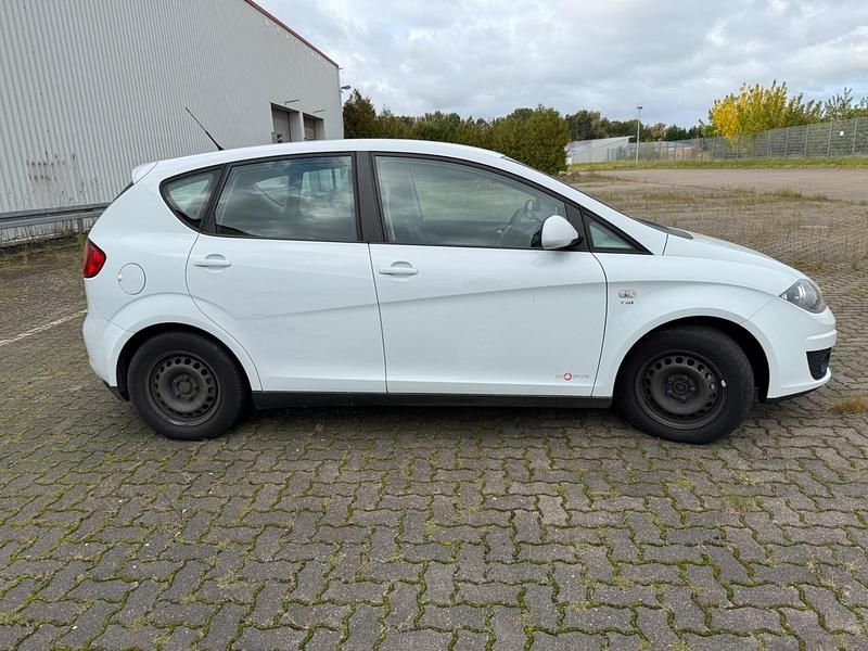 Gebraucht Seat Altea 105 PS (77 kW) 2012 Weiß Van / Kleinbus