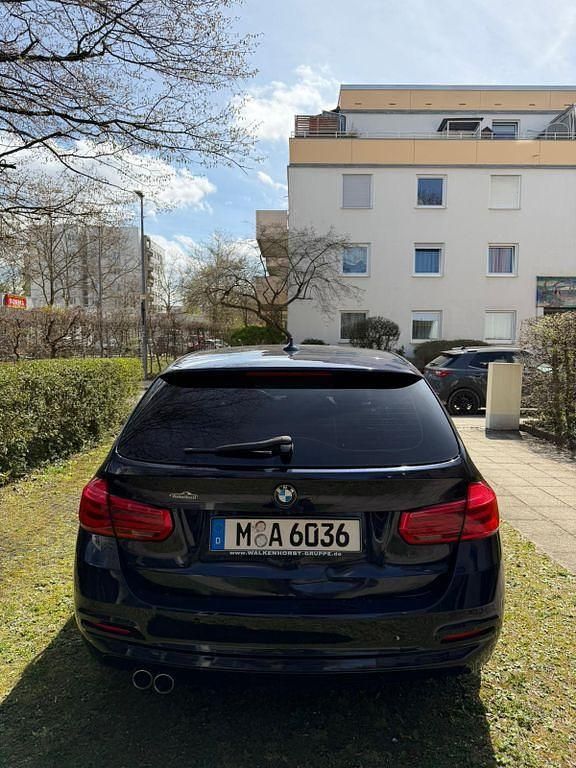 Gebraucht BMW 320 Advantage 190 PS (139 kW) 2016 Kombi