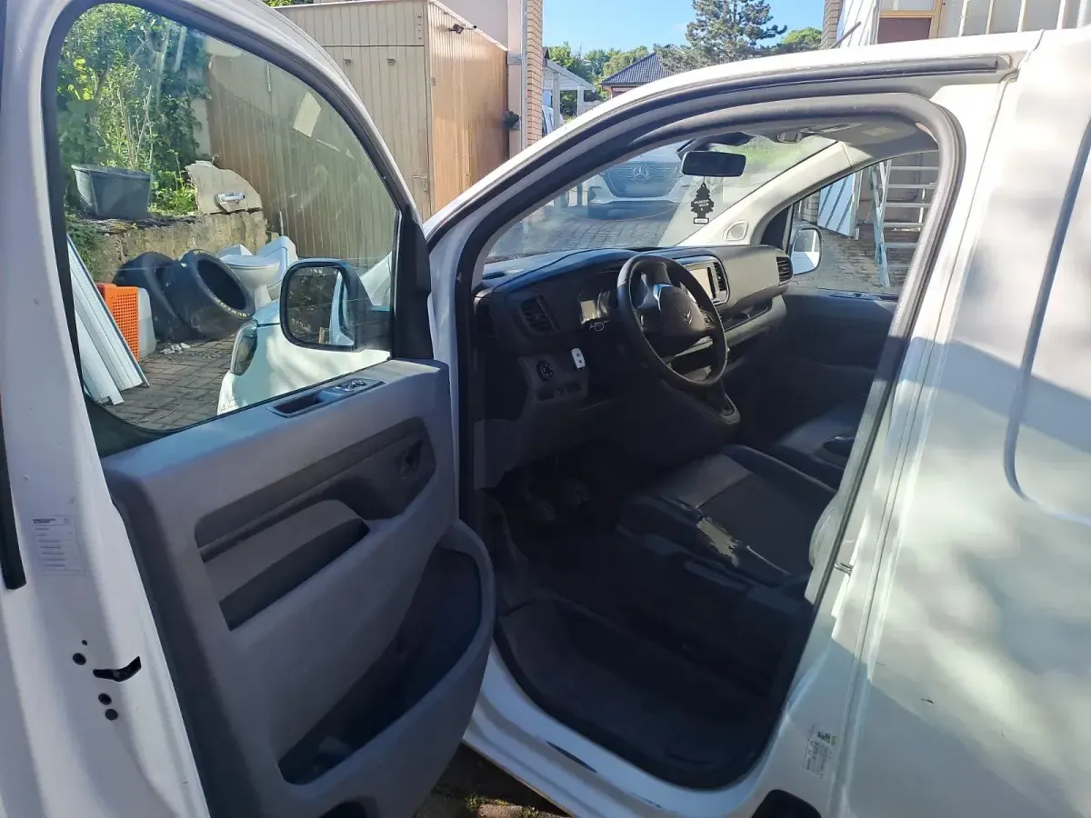 Gebraucht Citroën Jumpy 122 PS (89 kW) 2019 Weiß Van / Kleinbus