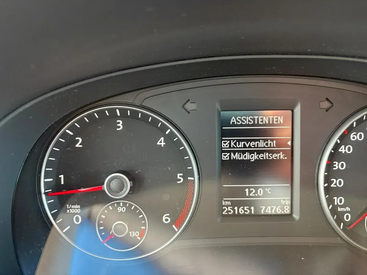 Gebraucht VW Sharan 170 PS (125 kW) 2012 Weiß Van / Kleinbus