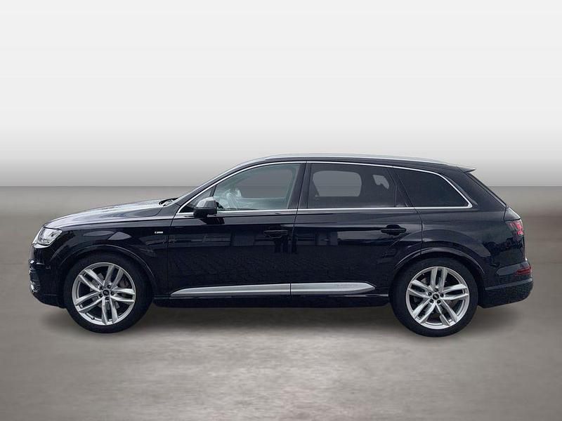 Używany Audi Q7 S-Line 272 KM (200 kW) 2016 Czarny SUV