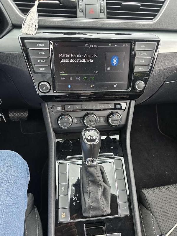 Gebraucht 2016 Skoda Superb Ambition Kombi | 18.500 € (Teuer) - Bild 1/4