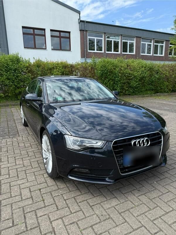 Blau Gebraucht 2011 Audi A5 Sportback Limousine | 11.990 € (Fairer Preis) - Bild 1/4