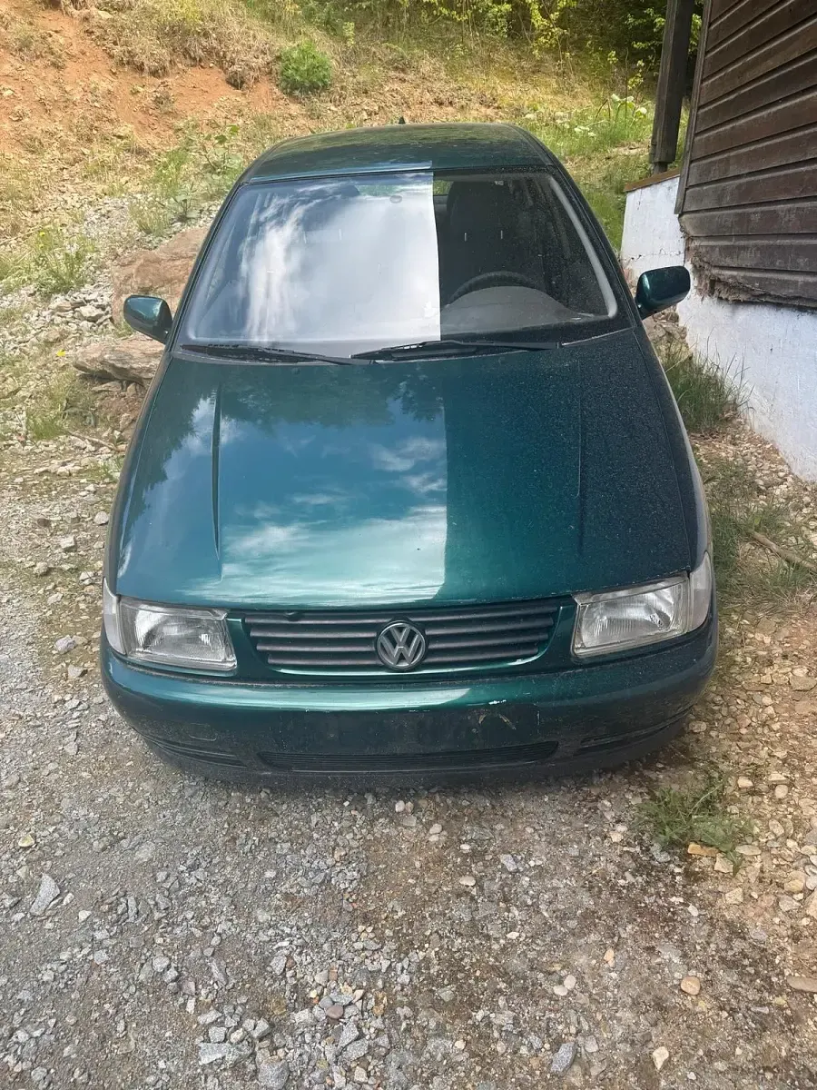 Gebraucht VW Polo 60 PS (44 kW) 1997 Grün Kleinwagen