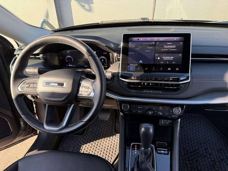 Gebraucht Jeep Compass Limited 150 PS (110 kW) 2021 Grau SUV