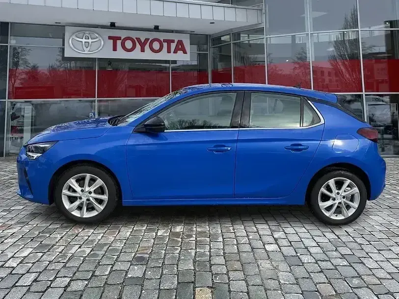 Gebraucht Opel Corsa Elegance 101 PS (74 kW) 2023 Perl blau/voltaik blau Kleinwagen