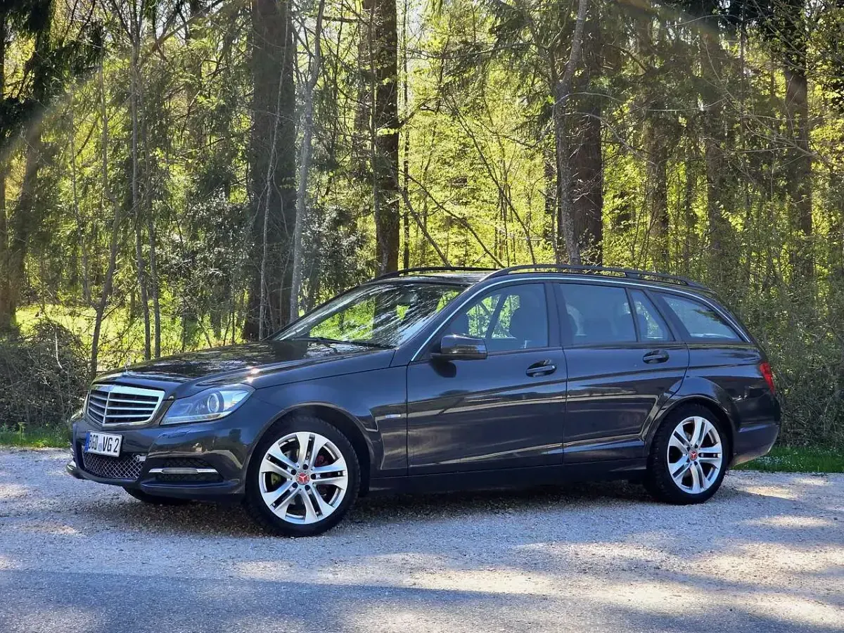 Gebraucht Mercedes C250 Avantgarde 204 PS (150 kW) 2011 Grau Kombi