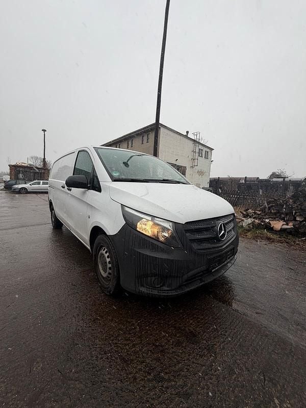 Weiß Gebraucht 2017 Mercedes Vito Van | 12.900 € (Superpreis) - Bild 1/4