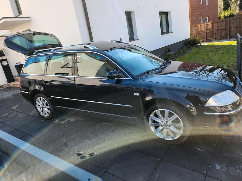 Gebraucht VW Passat 131 PS (96 kW) 2002 Blau Kombi