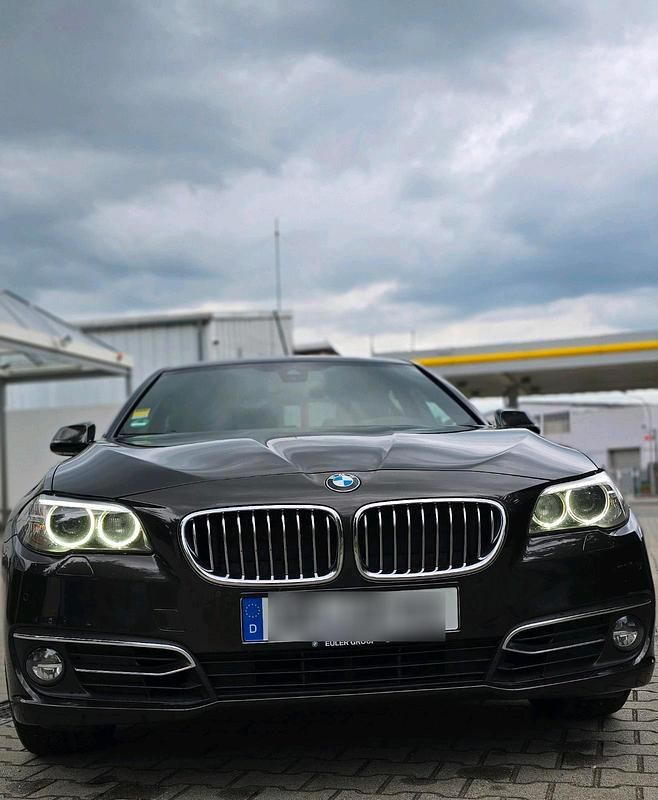 Braun Gebraucht 2015 BMW 525 Luxury Line Limousine | 15.000 € (Guter Preis) - Bild 1/4