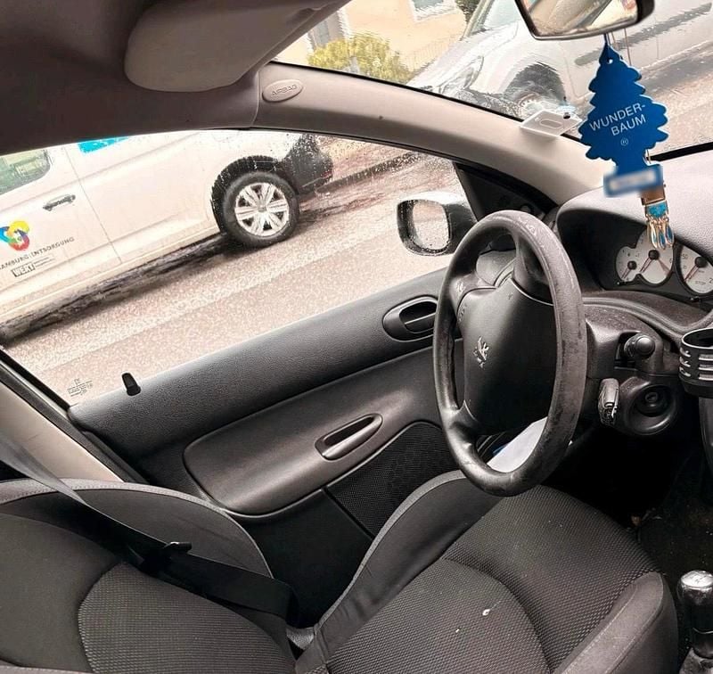 Gebraucht Peugeot 206 88 PS (64 kW) 2006 Silber Kleinwagen