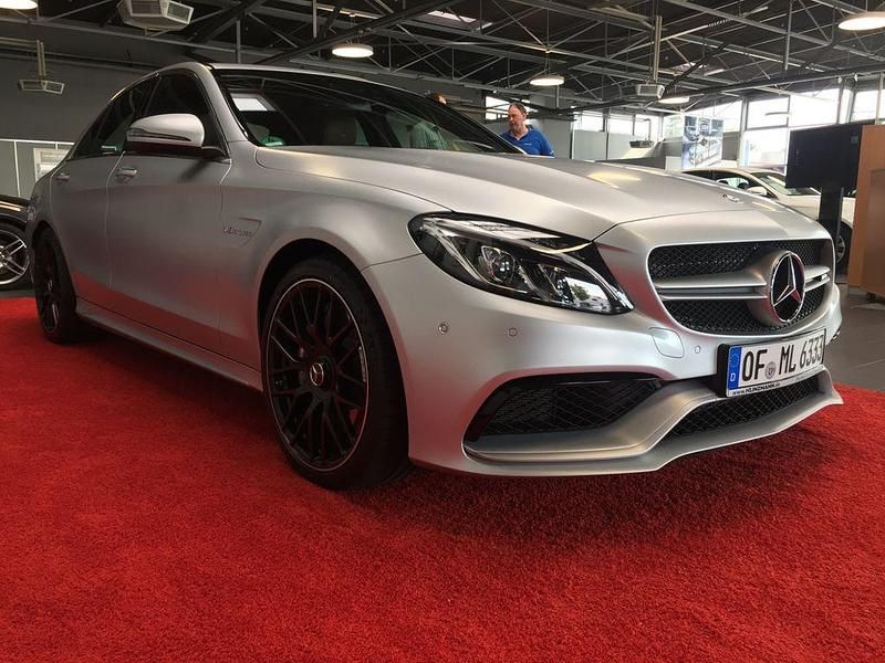 Silber Gebraucht 2015 Mercedes C63 AMG AMG Limousine | 49.000 € (Etwas zu teuer) - Bild 1/4