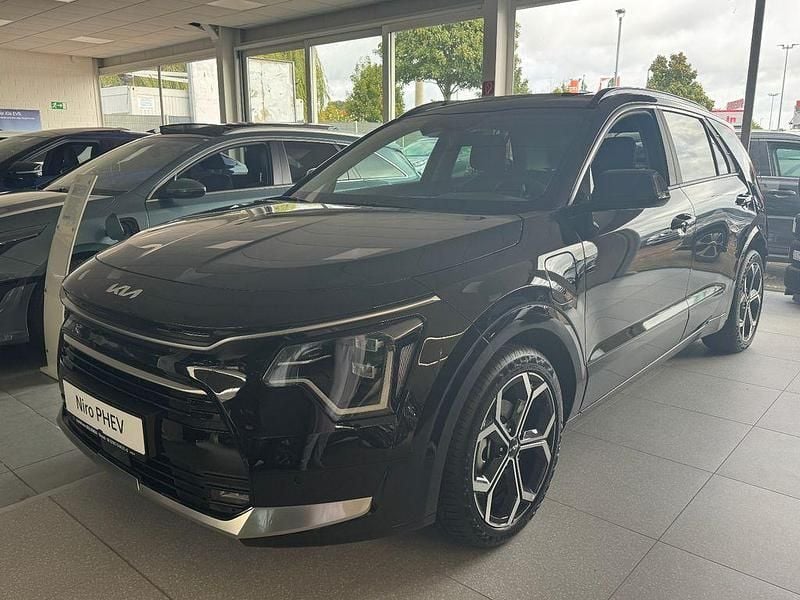 Schwarz Neu 2025 Kia Niro Comfort SUV | 36.970 € (Fairer Preis) - Bild 1/4