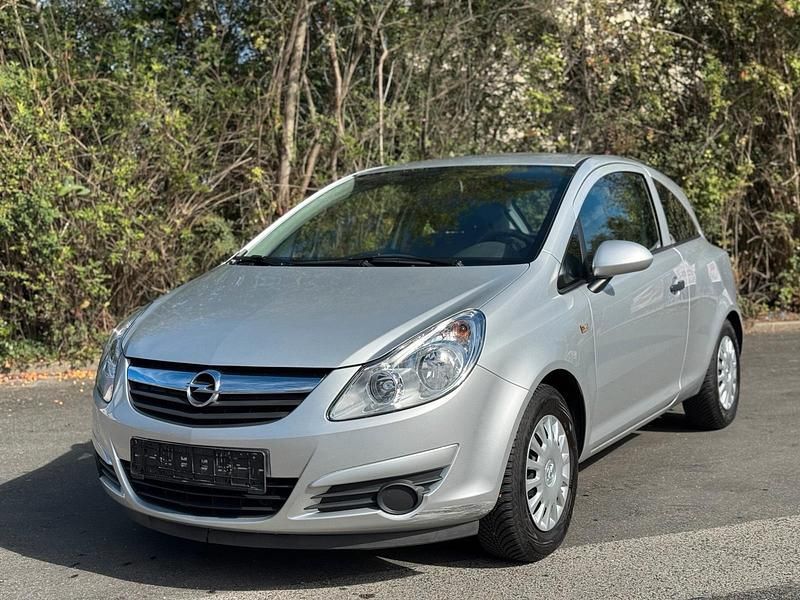 Silber Gebraucht 2010 Opel Corsa Selection Limousine | 2.250 € (Superpreis) - Bild 1/4