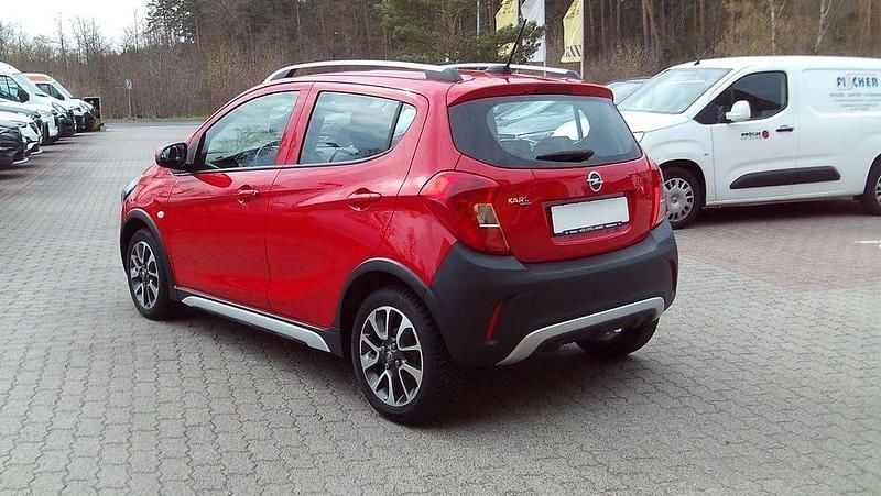 Usado Opel Karl Rocks 75 HP (55 kW) 2018 Vermelho Citadino