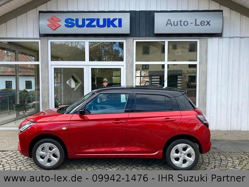 Neu Suzuki Swift Comfort 83 PS (61 kW) 2025 Rot Kleinwagen