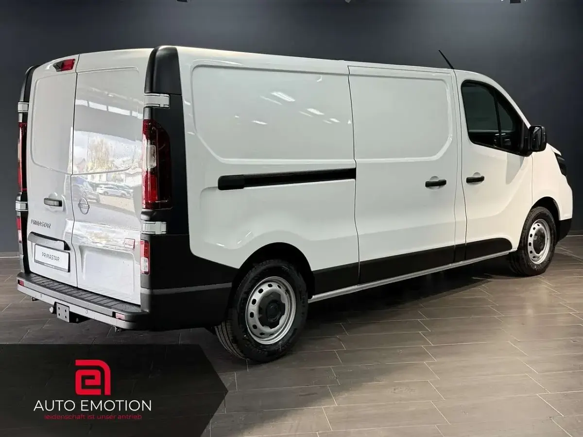 Neu Nissan Primastar N-Connecta 131 PS (96 kW) 2026 Weiß Van / Kleinbus