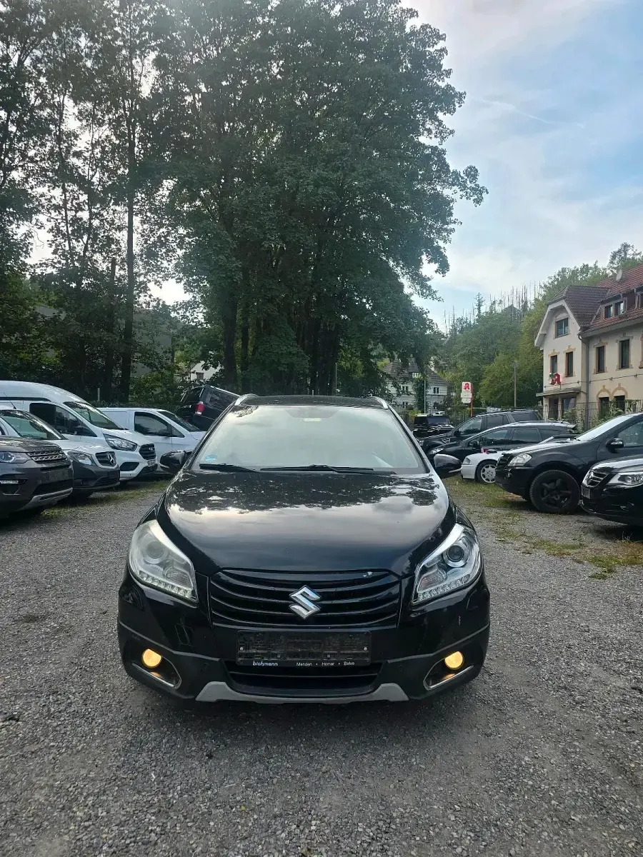 Gebraucht Suzuki SX4 S-Cross Comfort 120 PS (88 kW) 2015 Schwarz SUV