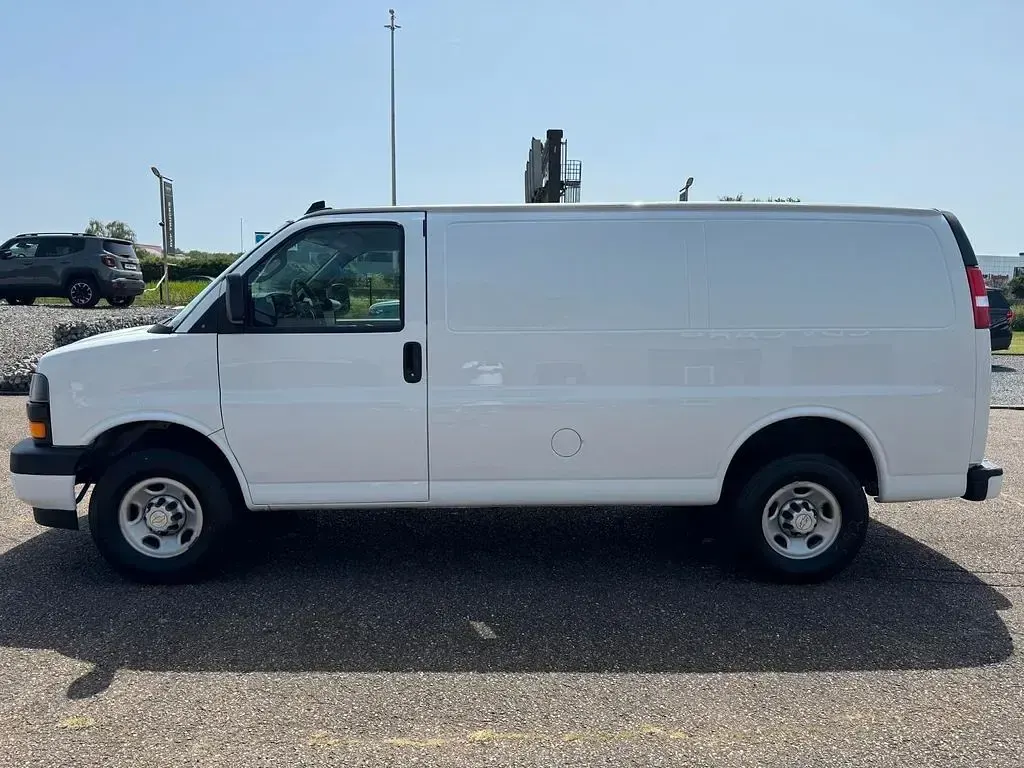 Gebraucht Chevrolet Express 2014 Weiß Van / Kleinbus