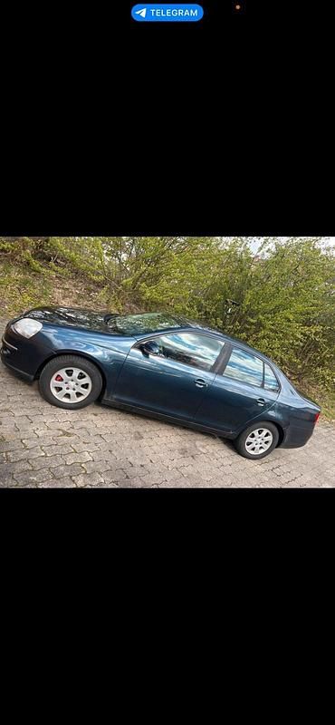 Gebraucht VW Jetta 105 PS (77 kW) 2007 Braun Limousine