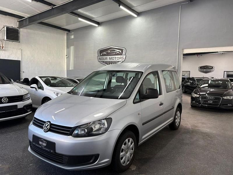 Gebraucht VW Caddy Startline 86 PS (63 kW) 2012 Silber Van / Kleinbus