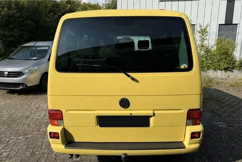 Gebraucht VW Multivan 102 PS (75 kW) 2000 Gelb Van / Kleinbus