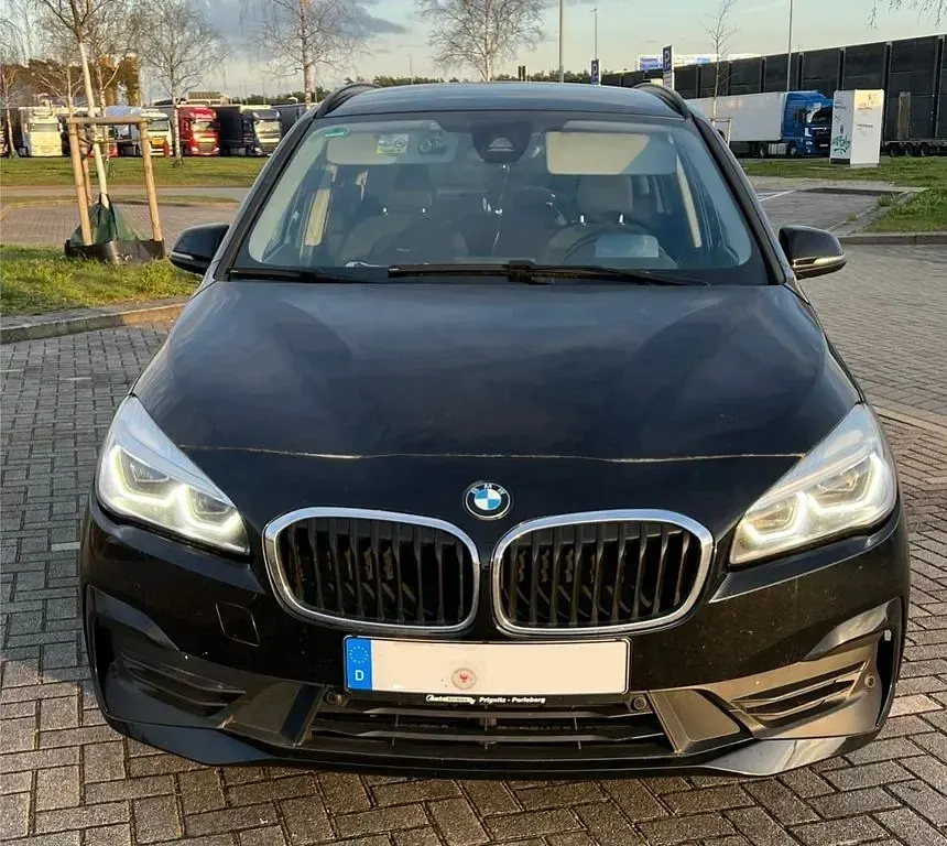 Gebraucht BMW 218 Gran Tourer Advantage 150 PS (110 kW) 2018 Schwarz Van / Kleinbus