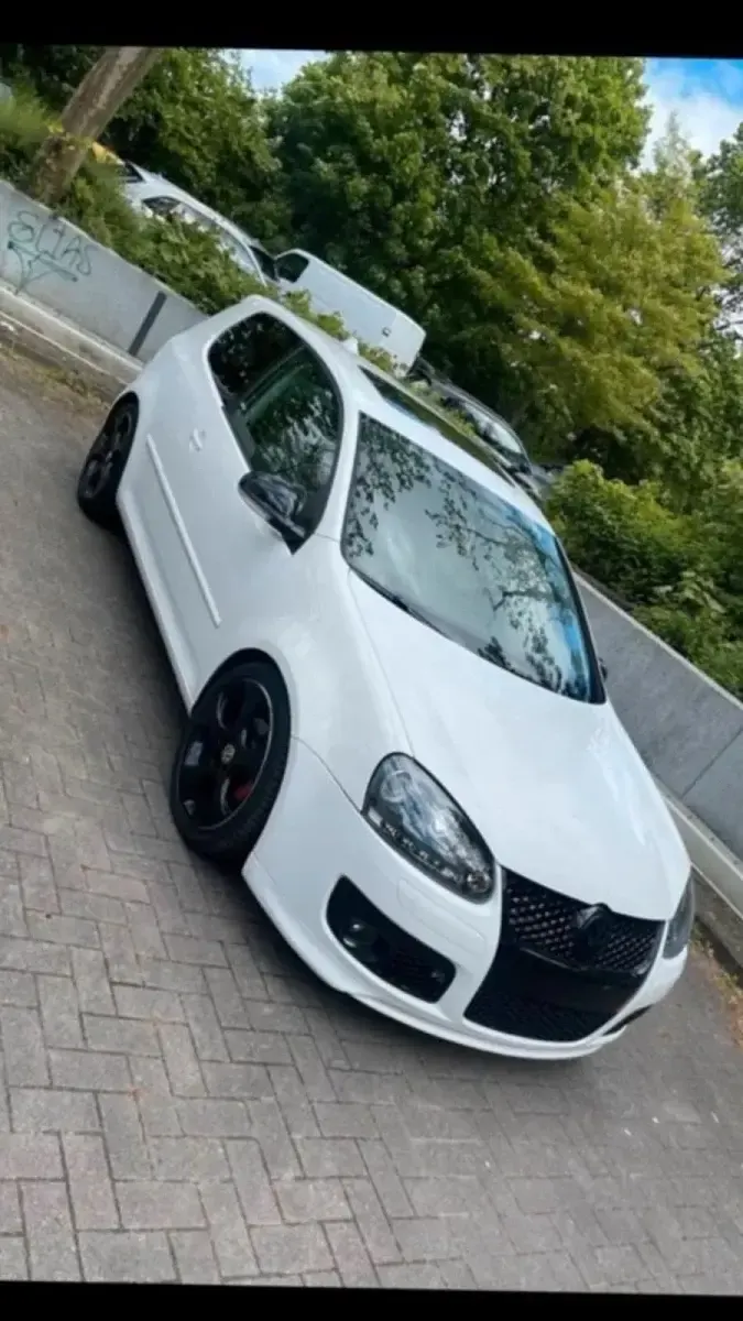 Gebraucht VW Golf GT 140 PS (102 kW) 2008 Weiß Coupé