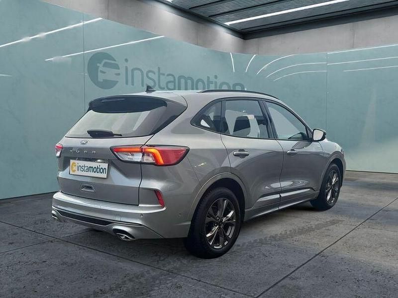 Gebraucht Ford Kuga 120 PS (88 kW) 2023 Silber SUV