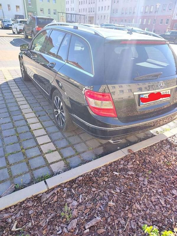 Gebraucht Mercedes 220 170 PS (125 kW) 2009 Schwarz