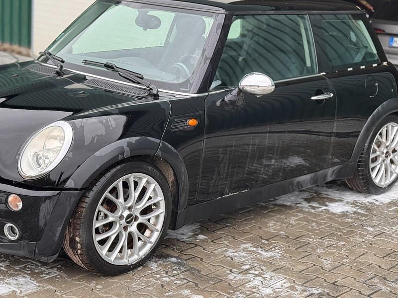 Usado Mini Cooper 90 HP (66 kW) 2005 Preto Citadino