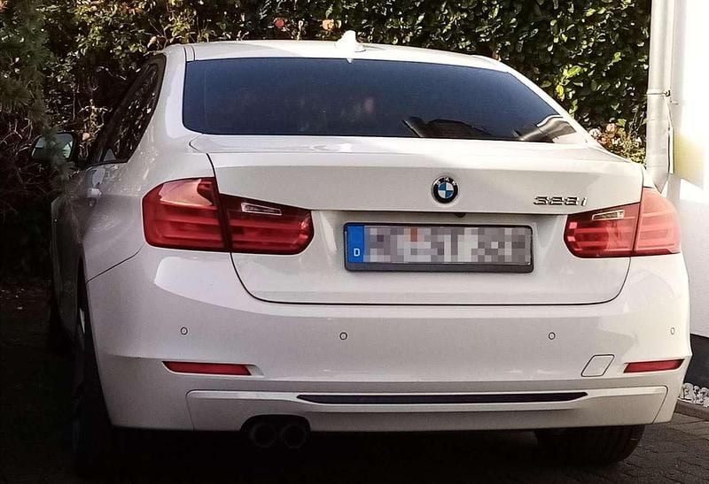 Gebraucht 2014 BMW 328 Sport Line Limousine | 19.500 € (Fairer Preis) - Bild 1/4