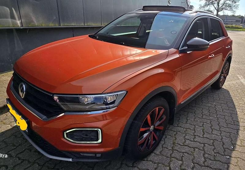 Orange Gebraucht 2018 VW T-Roc Style SUV | 18.900 € (Fairer Preis) - Bild 1/4
