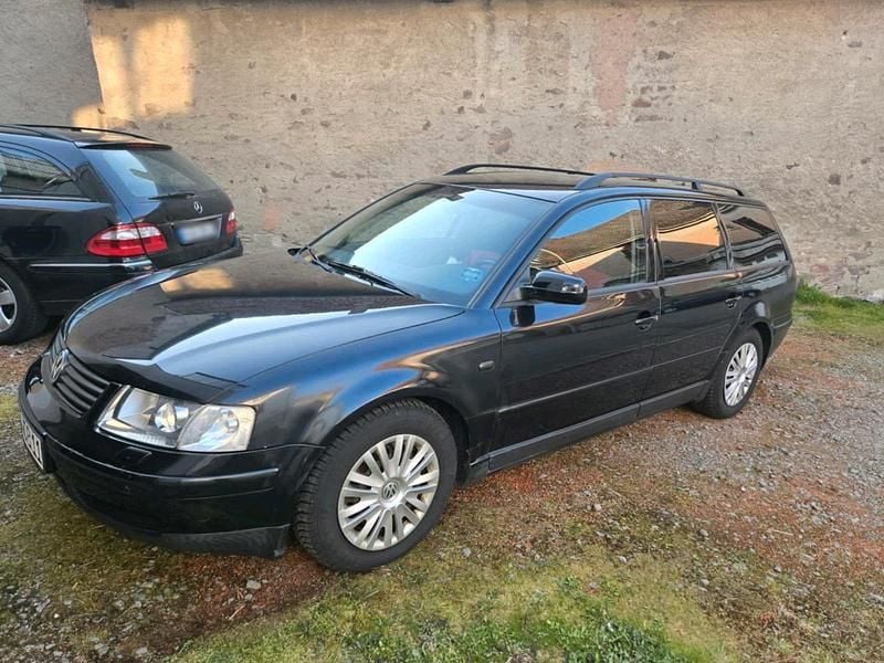 Gebraucht VW Passat 193 PS (141 kW) 2000 Schwarz Kombi