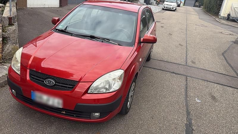 Gebraucht Kia Rio 90 PS (66 kW) 2005 Rot Kleinwagen