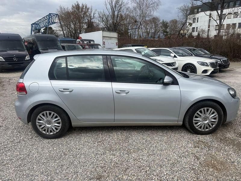 Gebraucht VW Golf VI Trendline 80 PS (58 kW) 2009 Silber Kleinwagen